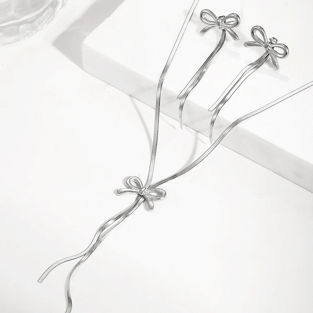 EcoSphere™ Set Collana+Orecchini Fiocco in Acciaio Inox